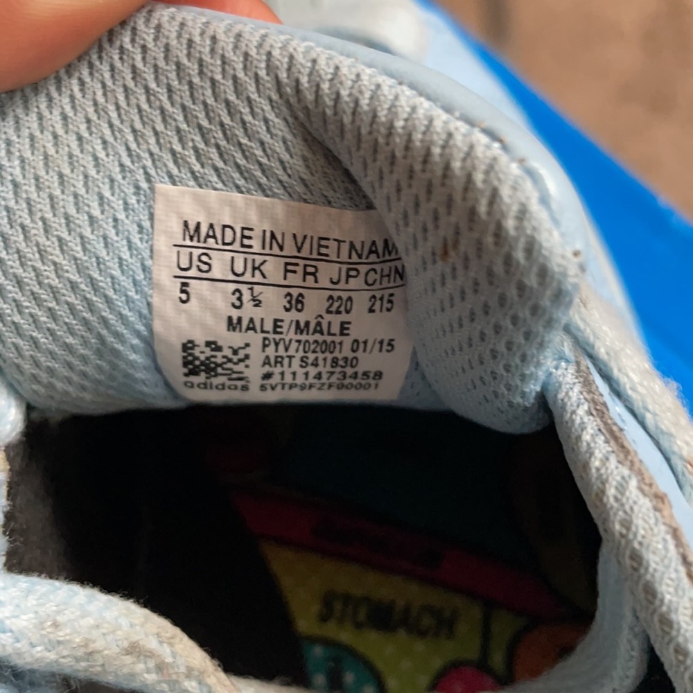 Shelltoe Adidas - Picture 4 of 5